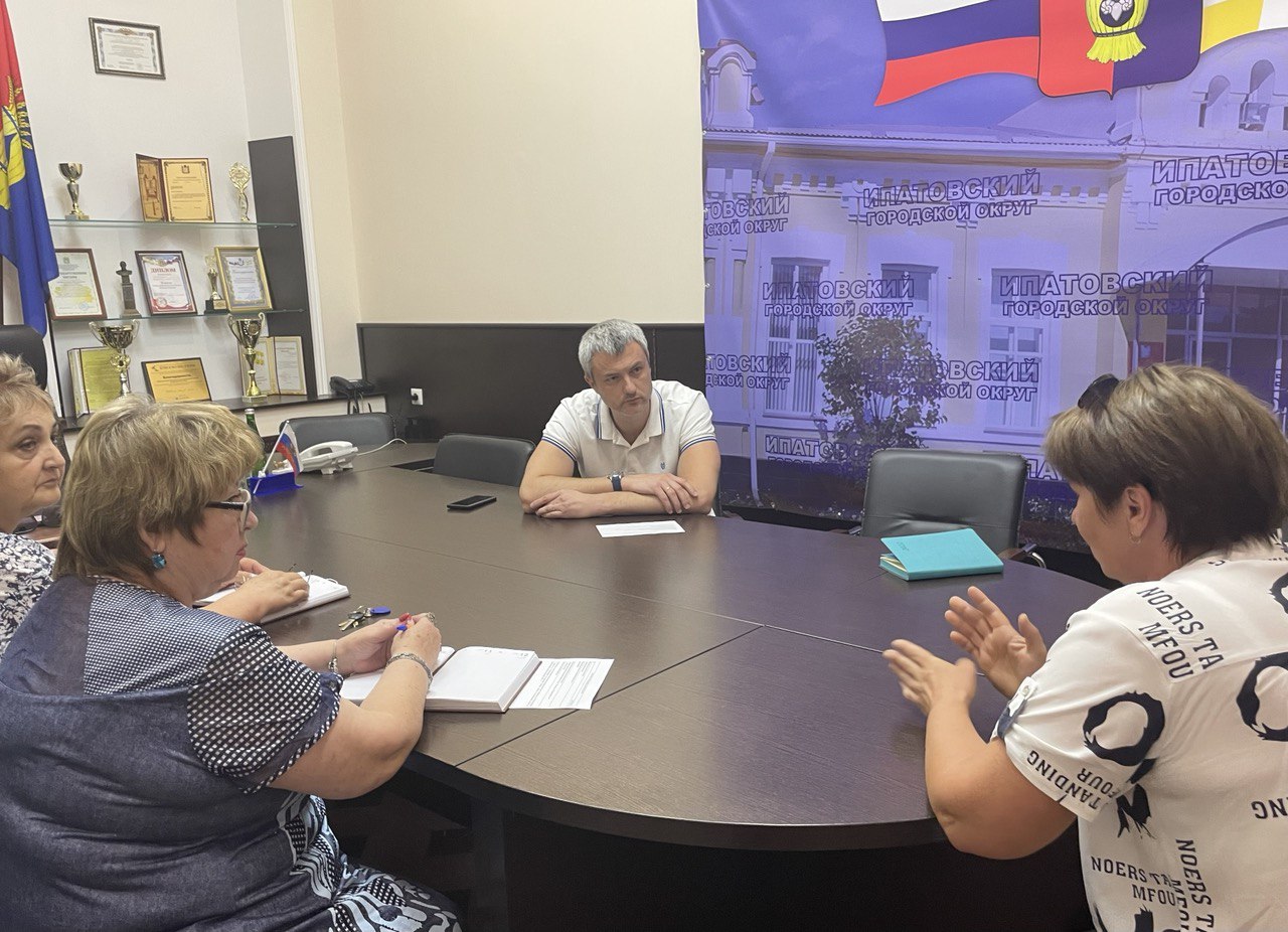 Жители Ипатовского округа обратились к министру ЖКХ Ставрополья.
